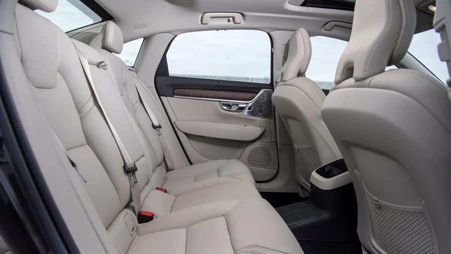 nội thất Volvo S90 T8 Recharge