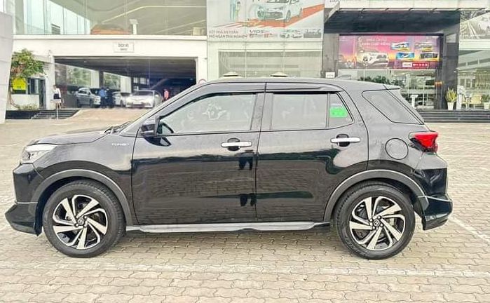 Bán Toyota Raize 2021 còn bảo hành hãng