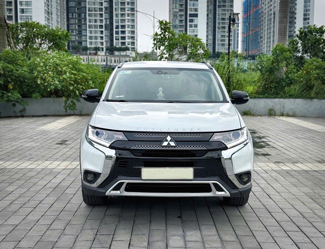 CẦN BÁN GẤP – XE 7 CHỖ GIA ĐÌNH SIÊU ĐẸP