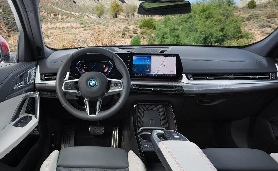 nội thất BMW iX2 2024