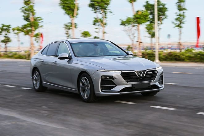 VinFast Lux A2.0-9