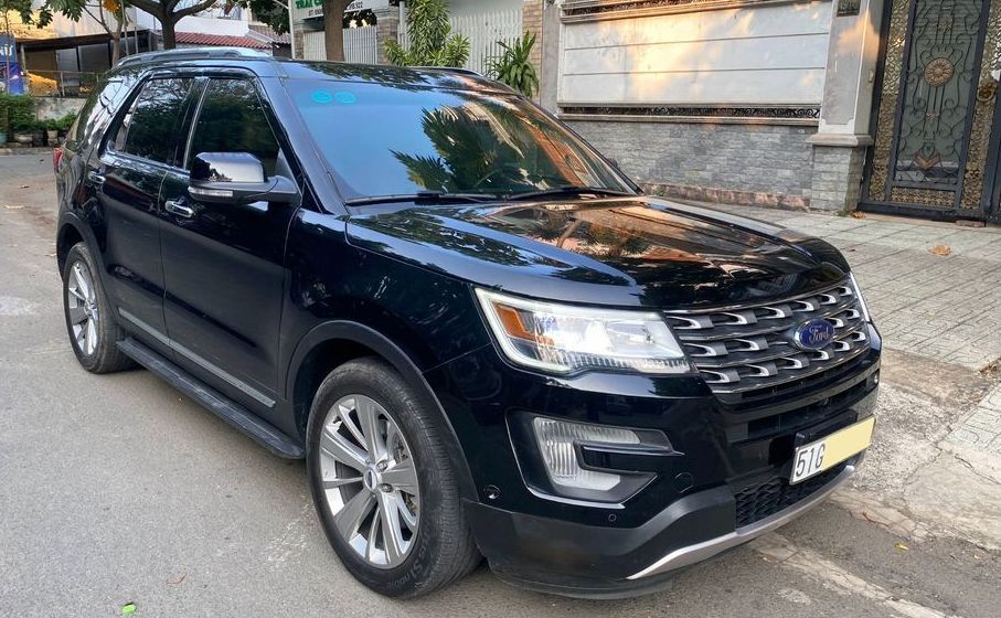 Bán xe hơi cũ 𝐅𝐨𝐫𝐝 𝐄𝐱𝐩𝐥𝐨𝐫𝐞𝐫 nhập khẩu
