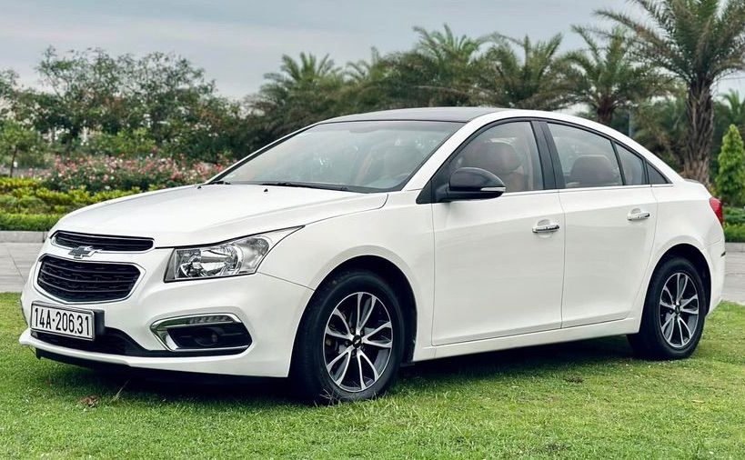 Bán xe oto cũ Chevorolet Cruze 2016 LT