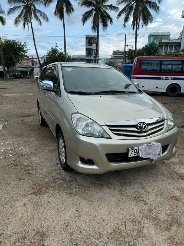 Chính chủ bán xe innova sản xuất 2009