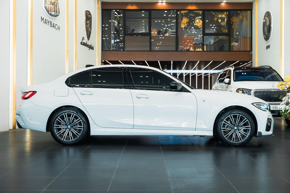 Bán BMW 320i Msport