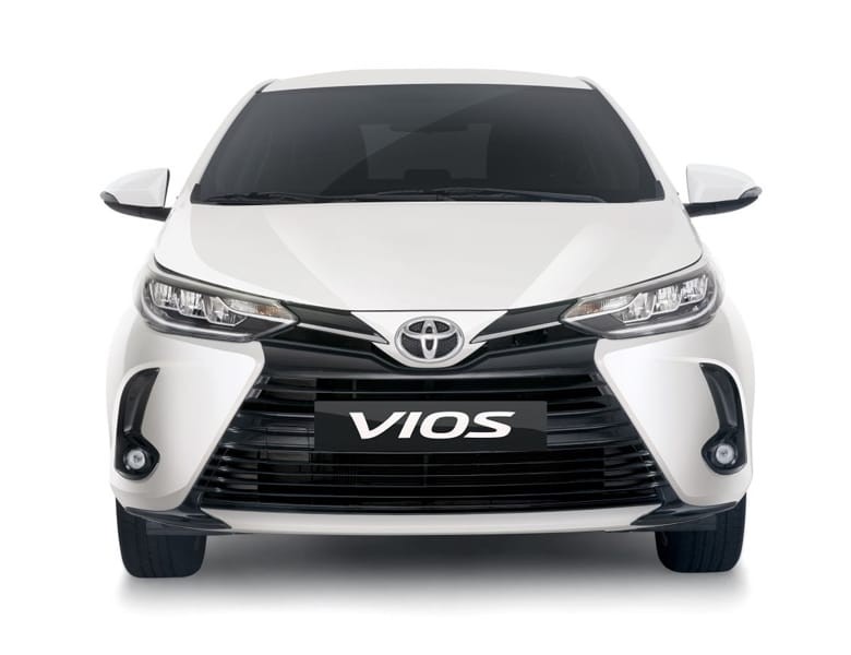 Thiết kế đầu xe Toyota Vios 2021
