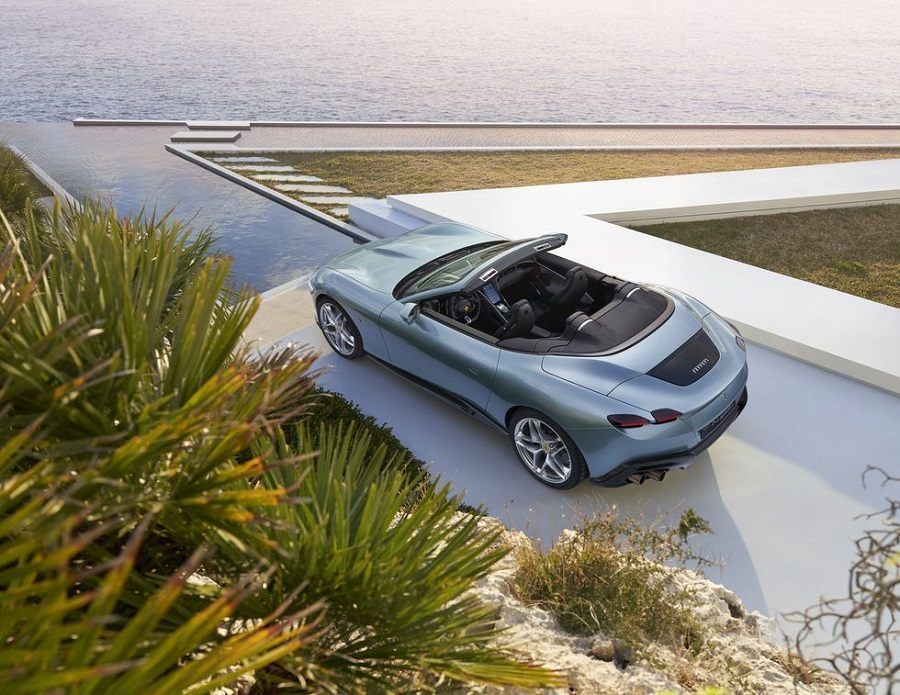 Ferrari Roma Spider 2024