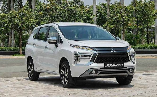 Mitsubishi Xpander AT - Giảm 100% Phí Trước Bạ