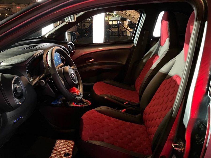 Nội thất Toyota Aygo X Undercover 2023