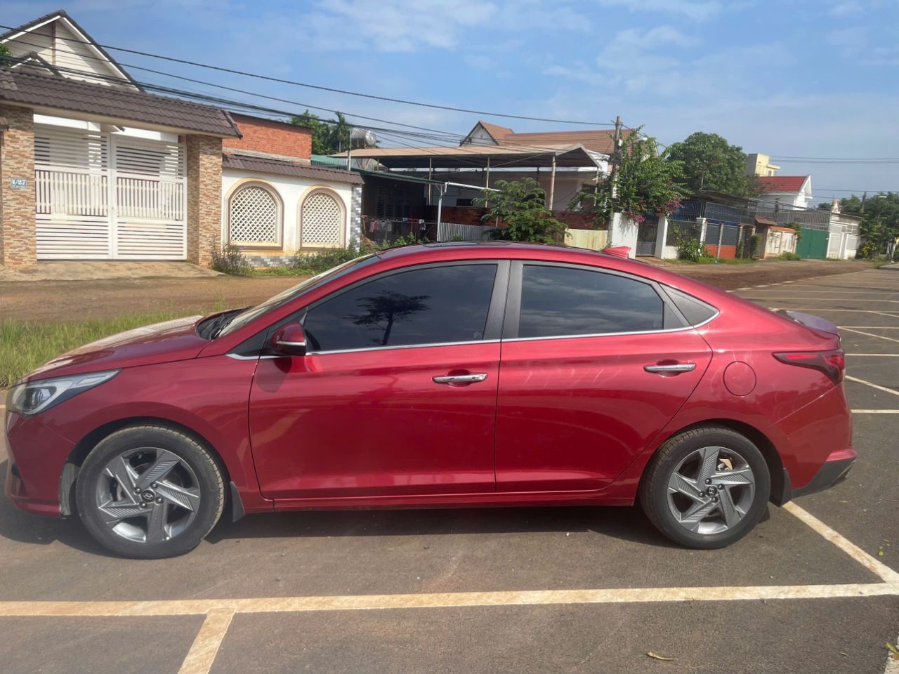 Cần bán Hyundai Accent 2021