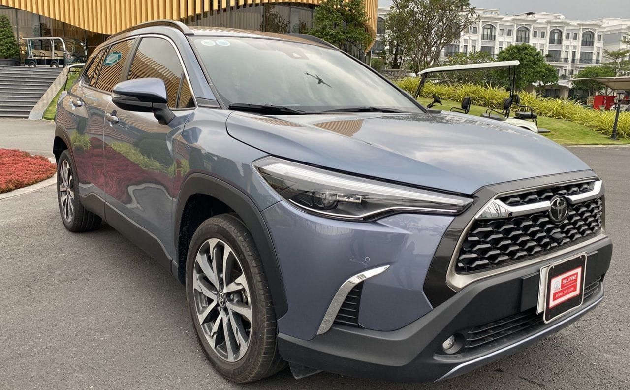 Toyota Cross 1 8V chuẩn 11721 Km chính hãng Toyota