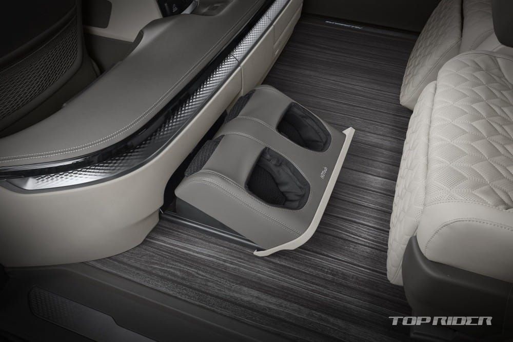 Kia Carnival High Limousine 2022 bản trần cao và 4 chỗ chính thức trình làng với giá tương đương 1.74 tỷ đồng