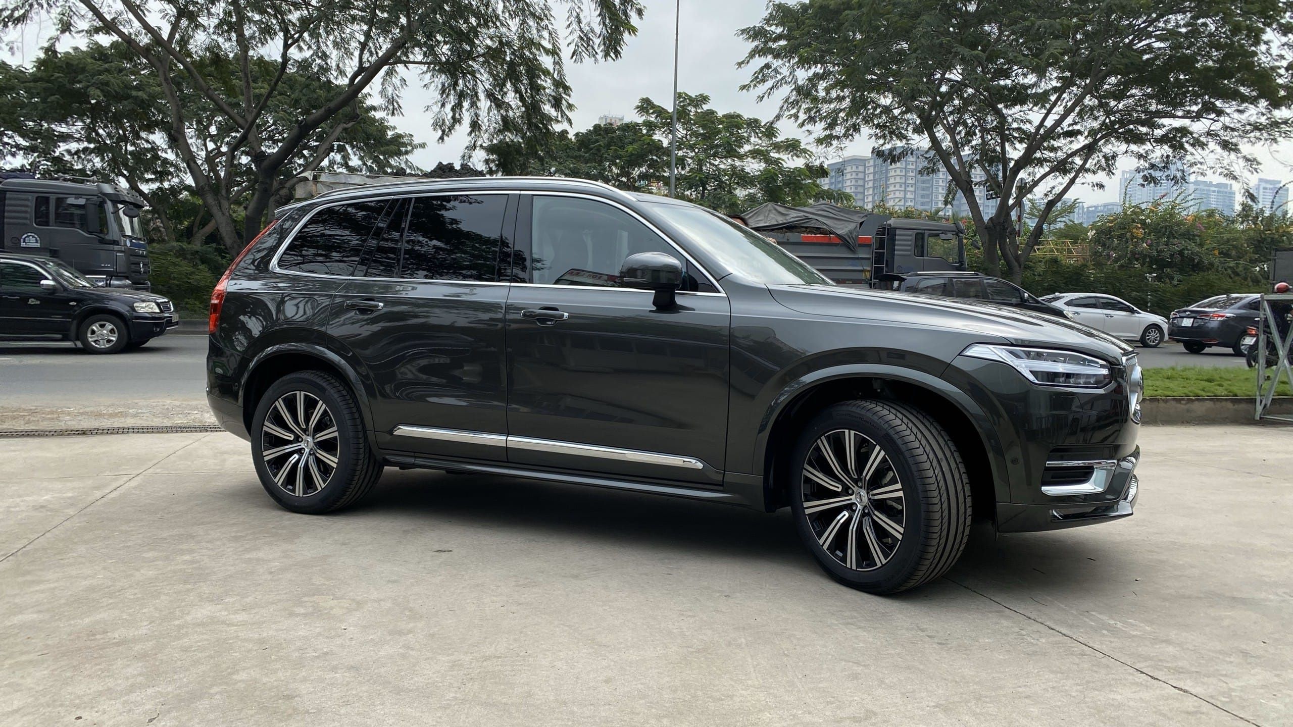 Volvo XC90 inscription