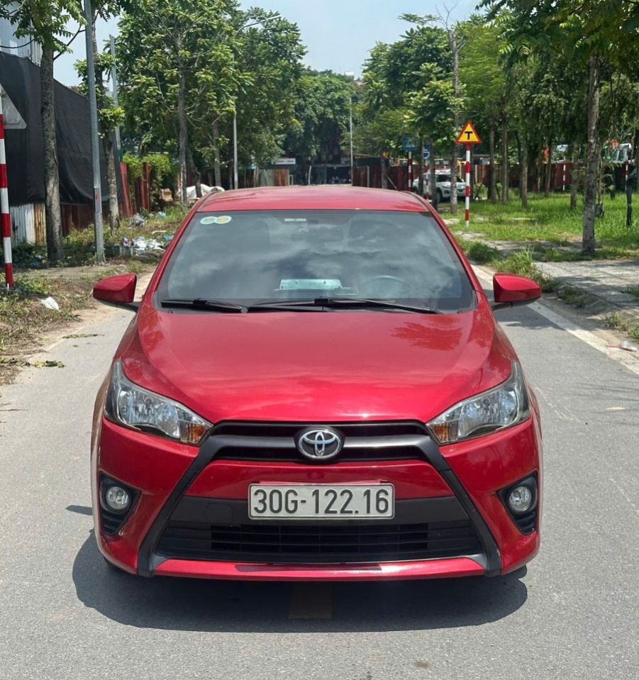 Toyota Yaris 2016, Màu đỏ nhập khẩu nguyên chiếc Thái Lan