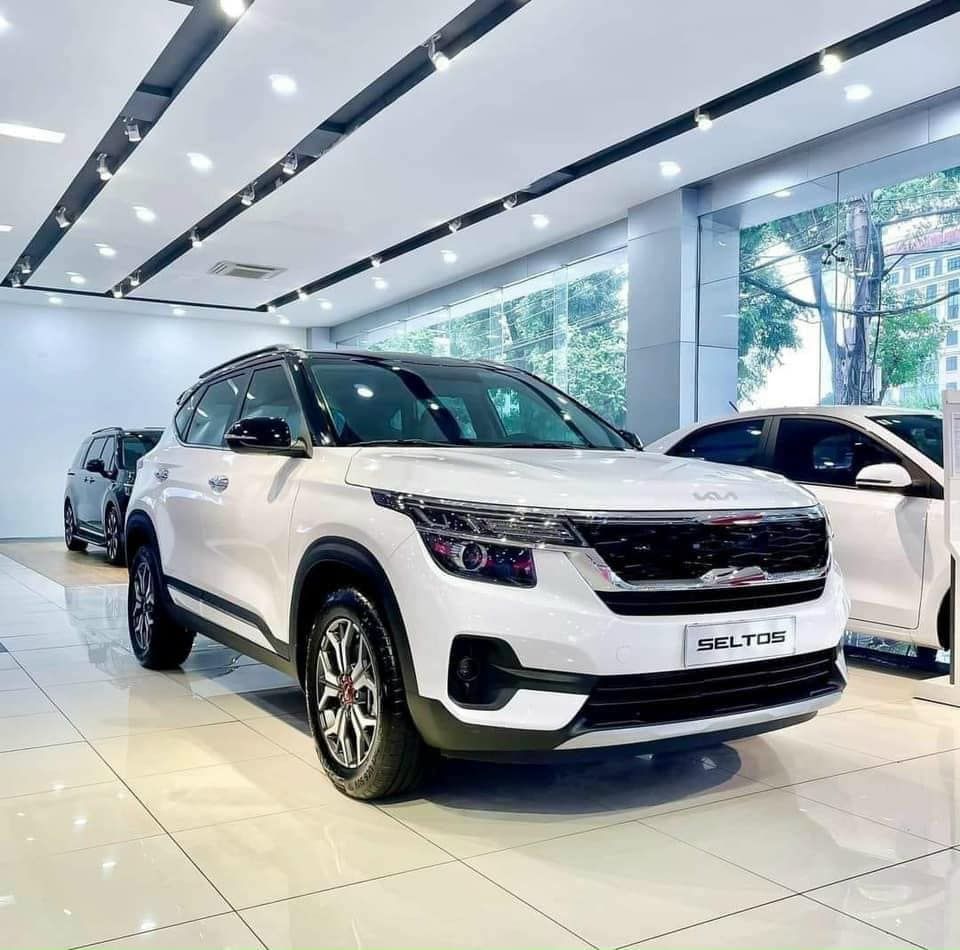 KIA Seltos mới 100% sẵn xe đủ màu giao ngay - Giảm 5tr tiền mặt