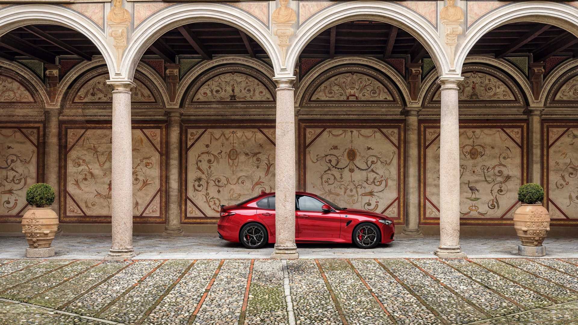 2021 Alfa Romeo Giulia Quadrifoglio