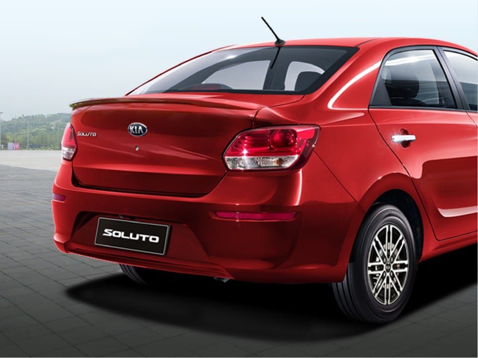 Kia Soluto và Mitsubishi Attrage - Xe nào đáng mua hơn?