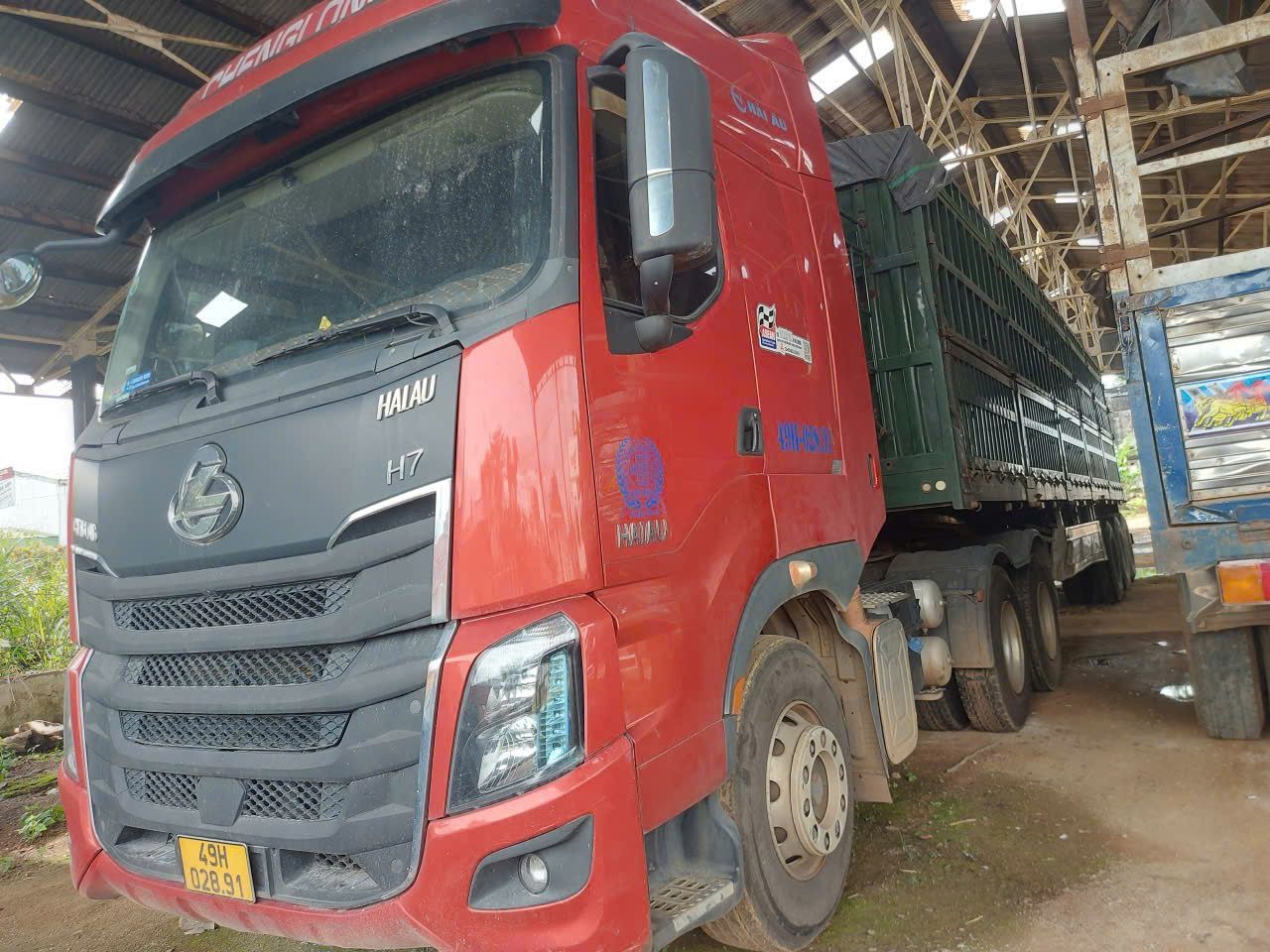 Chính chủ bán xe tải Chenglong sản xuất năm 2022