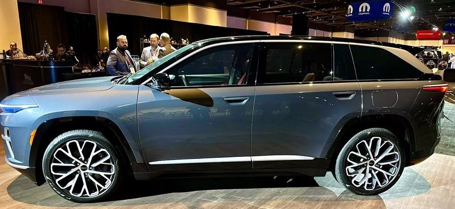 thân xe Jeep Wagoneer EV 2024