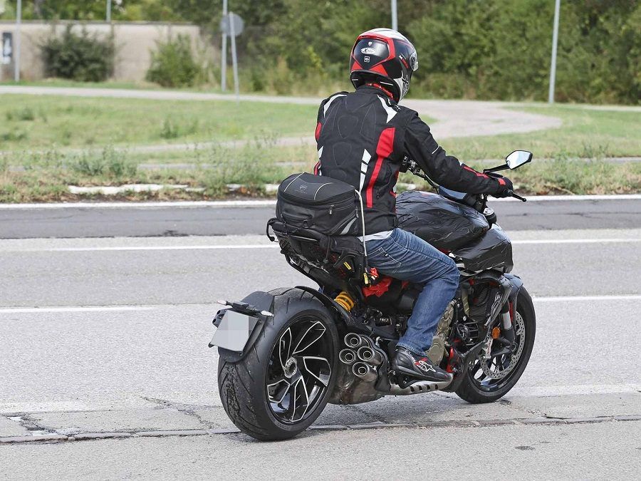 Ducati Diavel V4 Spotted