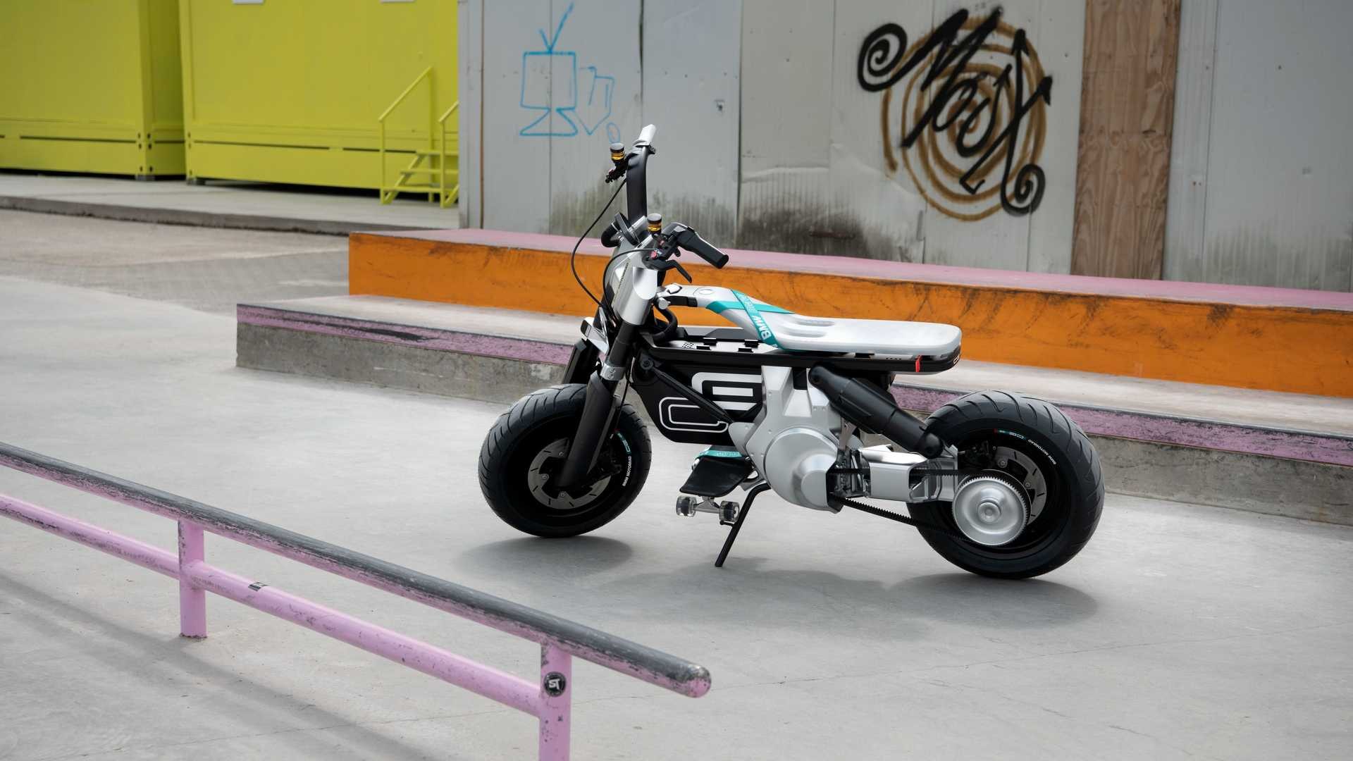 xe điện BMW Motorrad CE 02