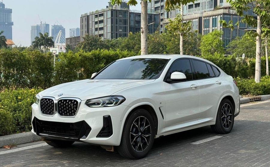 BMW X4 M Sport model 2022