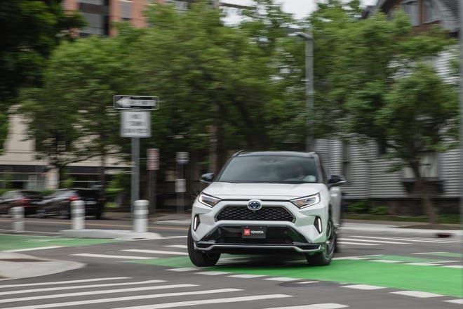 Toyota RAV4 Prime 2021 và Toyota Supra 2.0 -4
