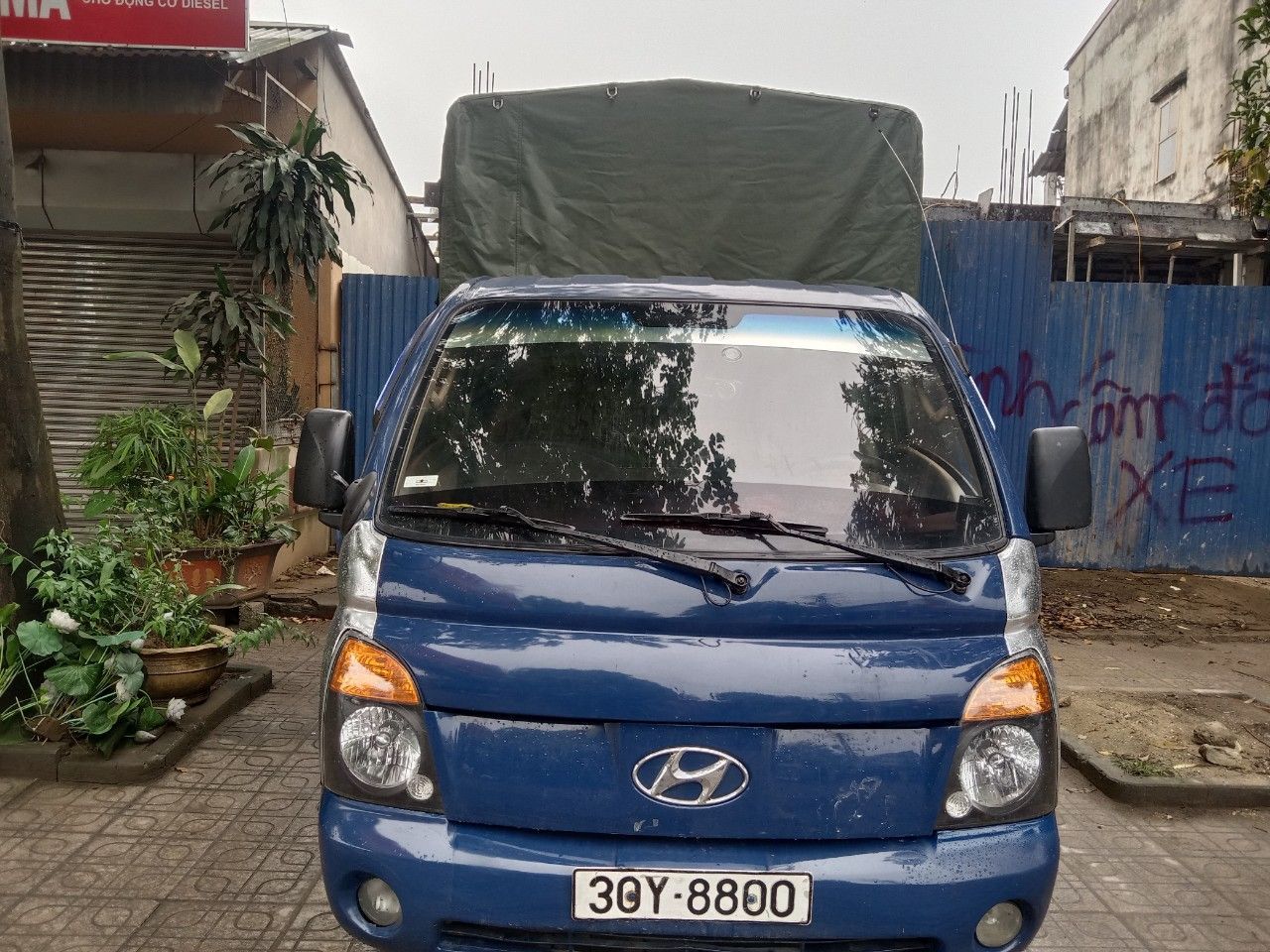 CHÍNH CHỦ BÁN XE TẢI THÙNG BẠT HYUNHDAI  SX NĂM 2005