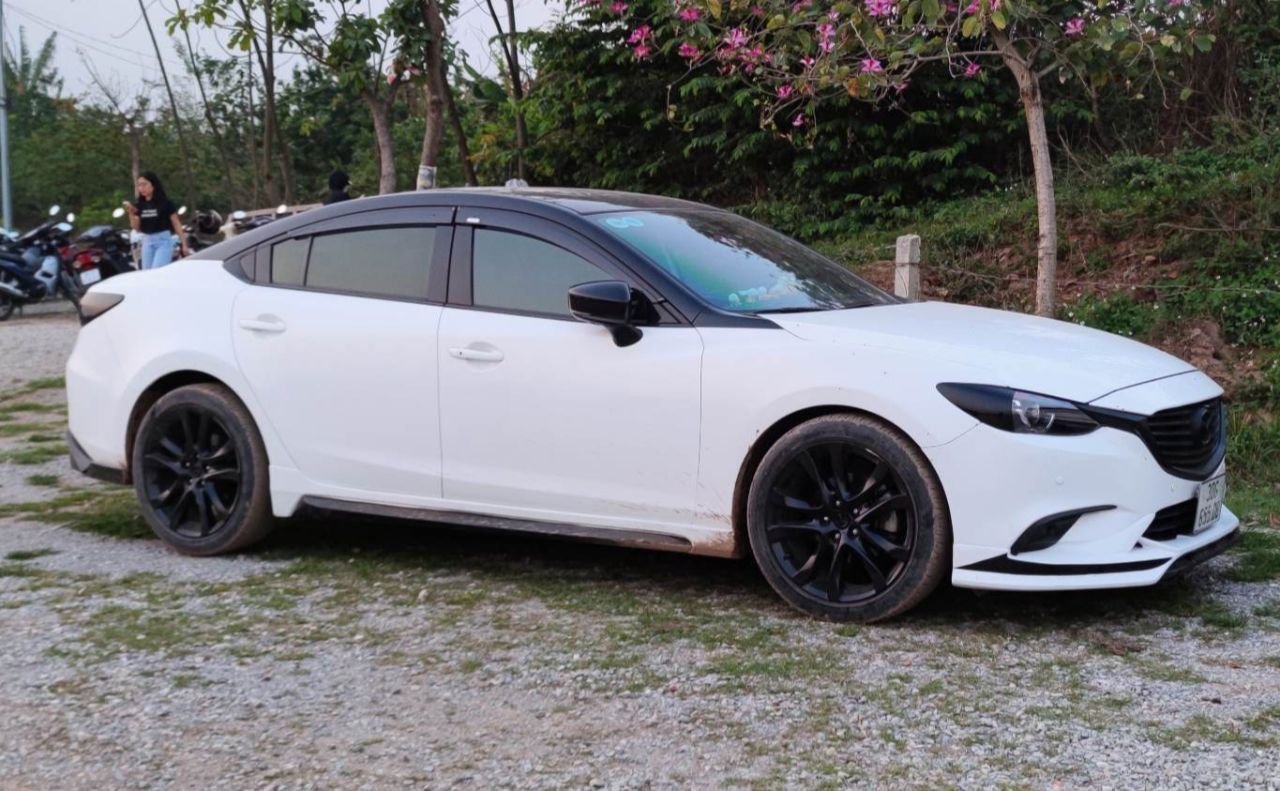 Mazda 6 2018 Premium 2.5 Full Option cần tiền bán nhanh  570 triệu