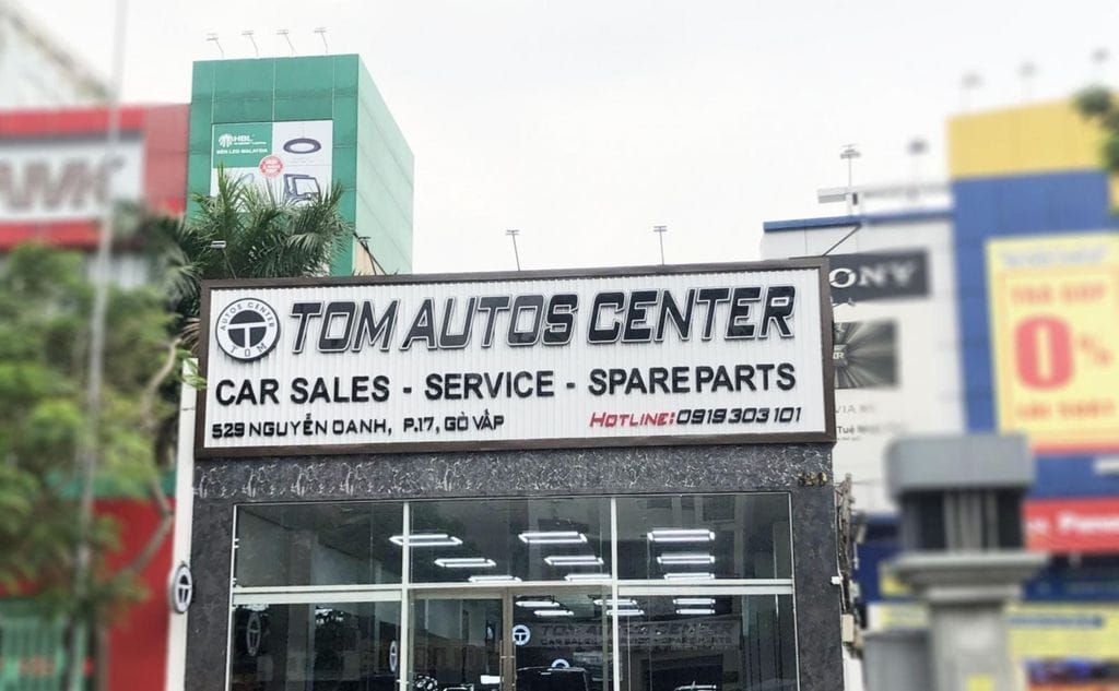 Tom Autos Center