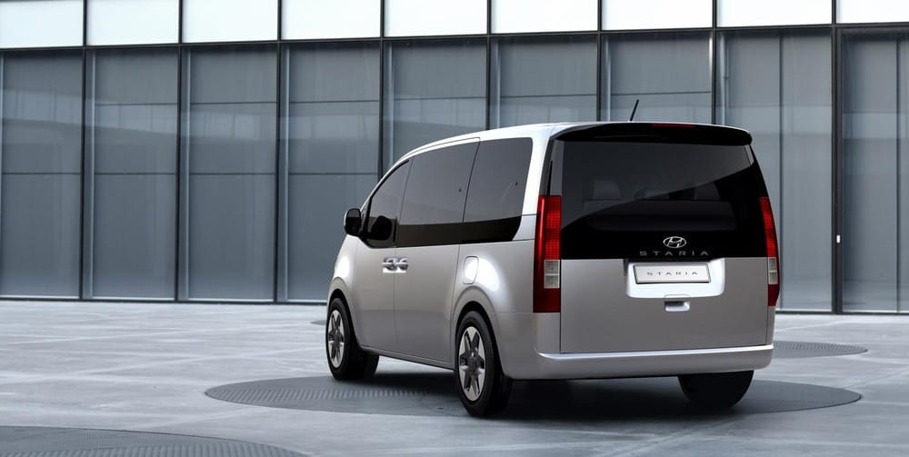 Hyundai Staria bản cấp thấp dùng đèn hậu kém ấn tượng hơn