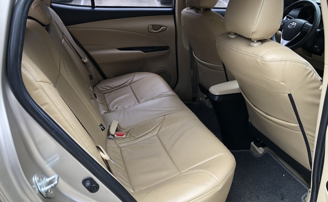 Toyota Vios E CVT 2019 tự động màu vàng cát