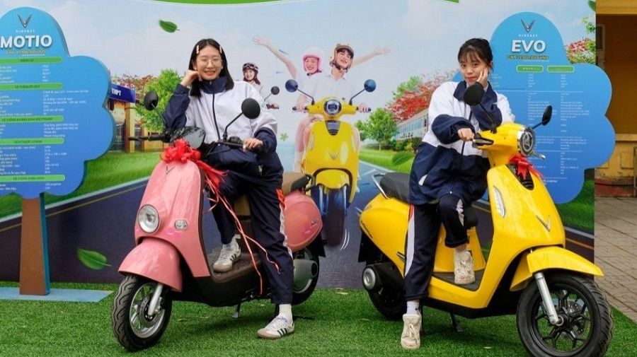 So Sánh VinFast Evo200 và Motio