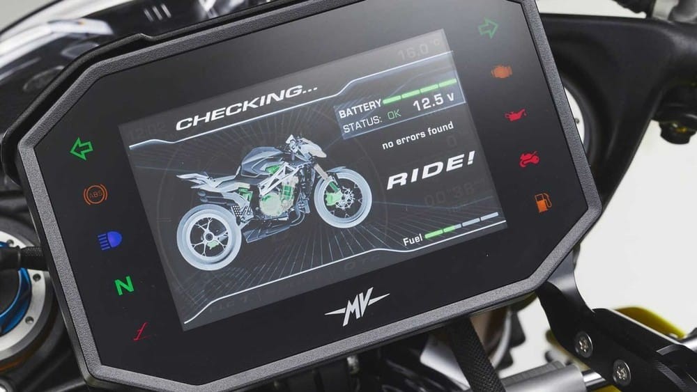 Thiết kế tuyệt đẹp cùng các trang bị thượng thừa giúp Brutale có mức giá hơn 800 triệu đồng tại Châu Âu-2