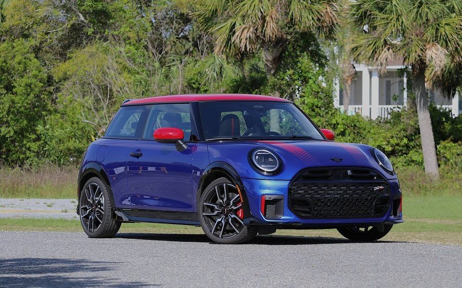 MINI John Cooper Works 2025