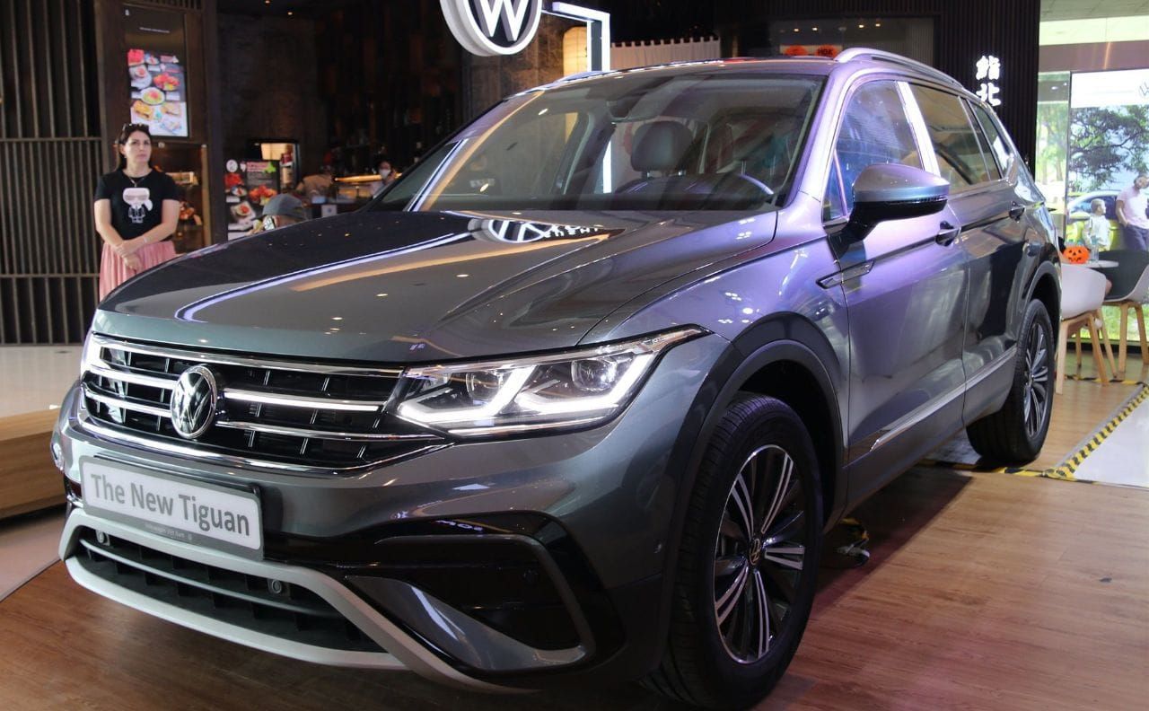 Giá xe Tiguan Facelift 2022 Mới đủ màu giao ngay trước tết