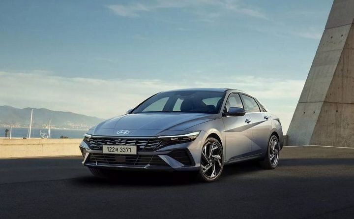 Hyundai Elantra 2024