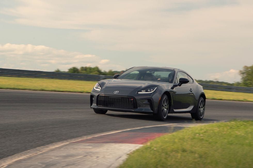 Thông số Toyota GR86 2022