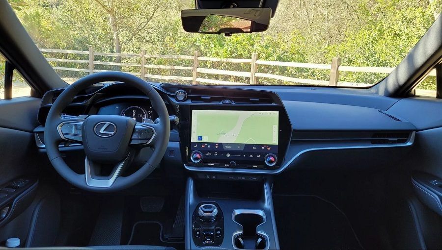 Nội thất Lexus RZ 450e 2023