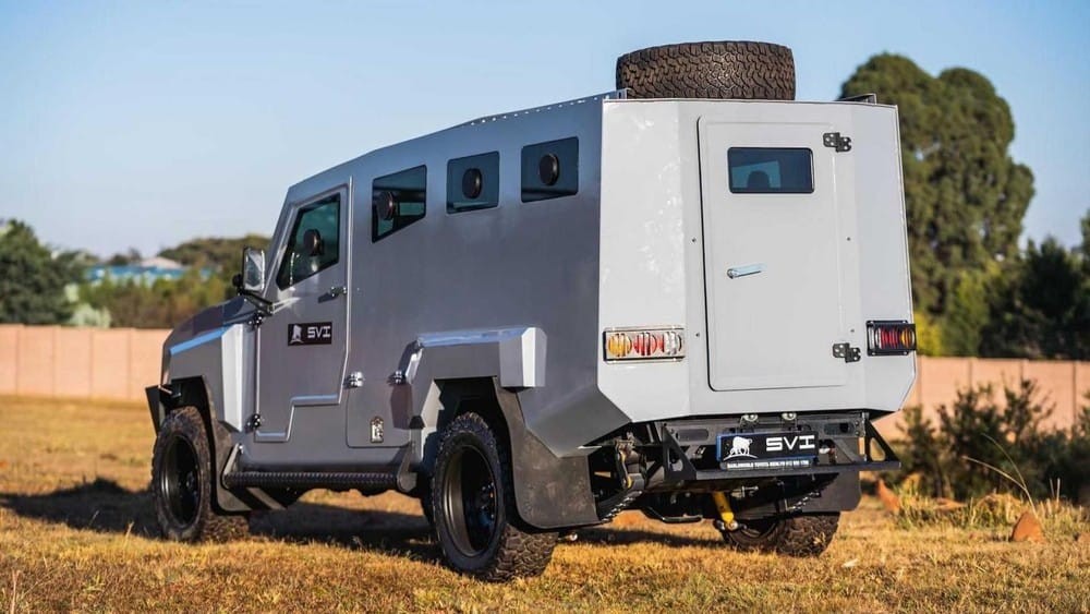 Phía sau của SVI Max 3 Troopy Phía sau của SVI Max 3 Troopy