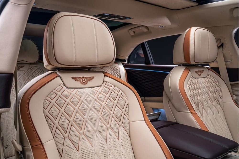 Ghế bọc da sang trọng của Bentley Flying Spur Hybrid Odyssean Edition 2022 Ghế bọc da sang trọng của Bentley Flying Spur Hybrid Odyssean Edition 2022