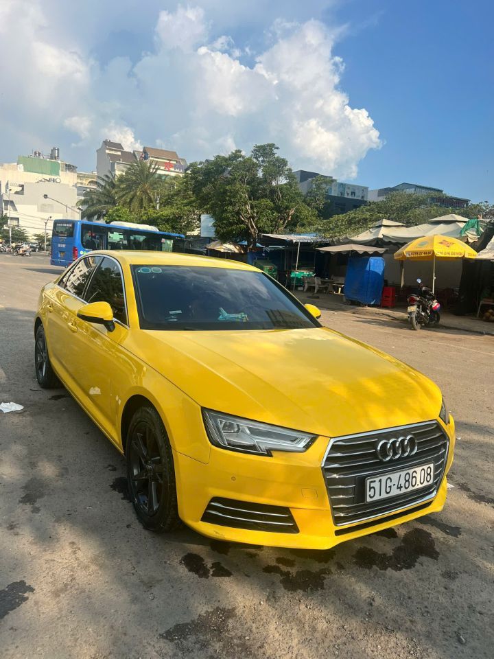 Chính chủ bán xe AUDI A4 Sản xuất năm 2016 đăng ký 2017