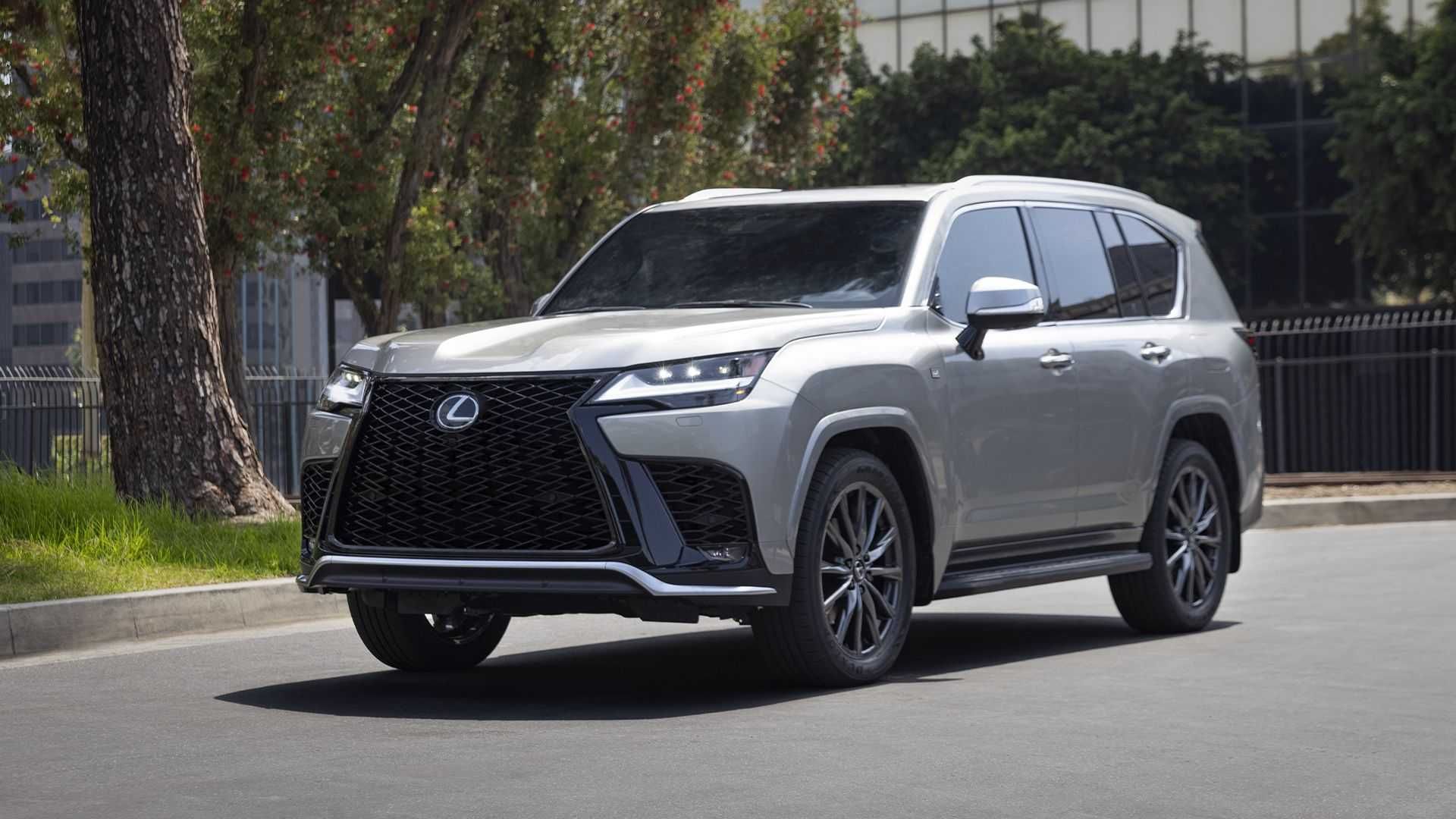 Lexus LX 600 2022 ra mắt như phiên bản sang trọng của Land Cruiser.