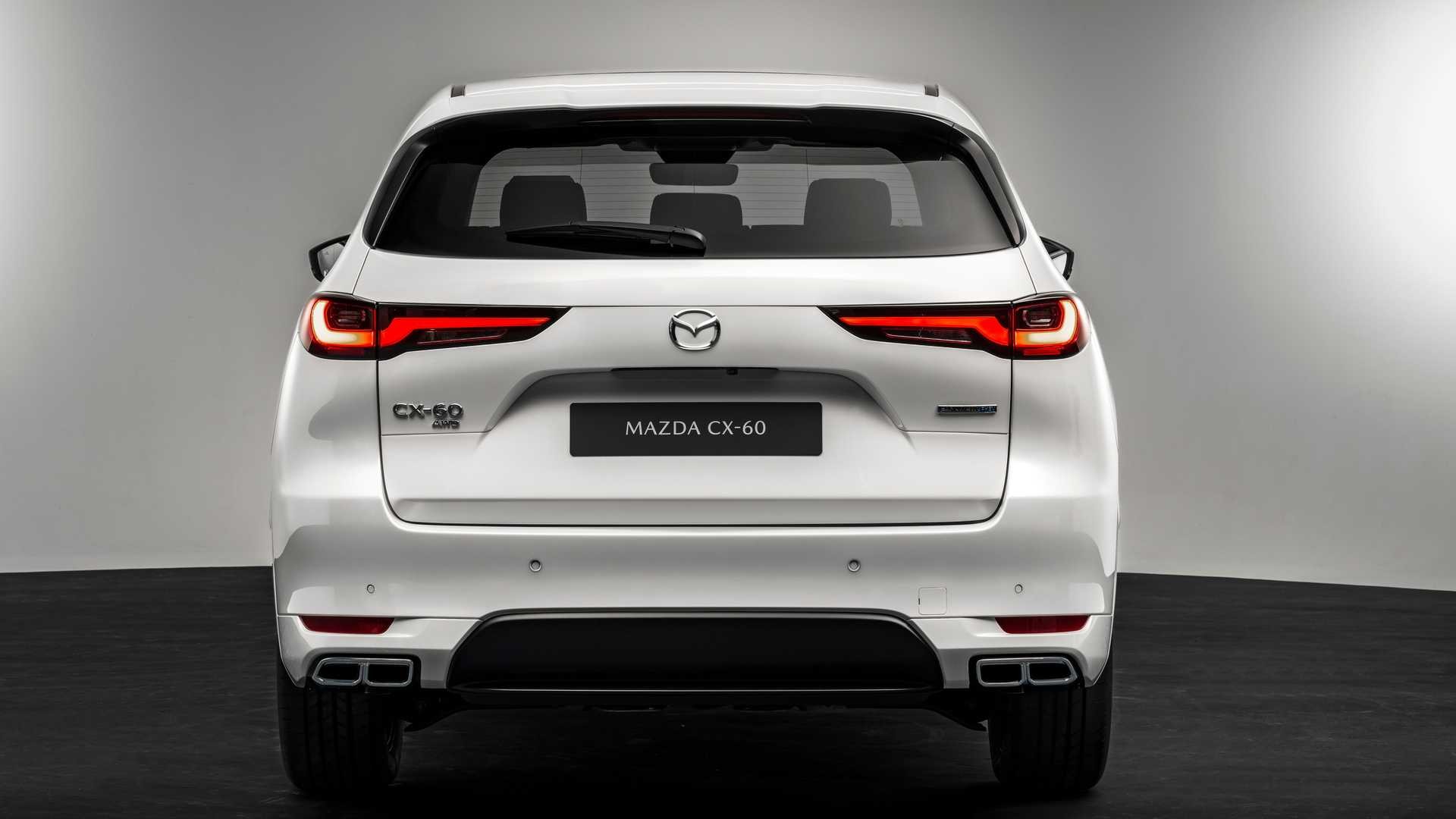 Mazda CX-60 2023 đuôi xe
