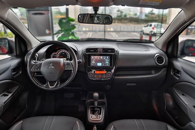 Nội thất Mitsubishi Attrage 2020