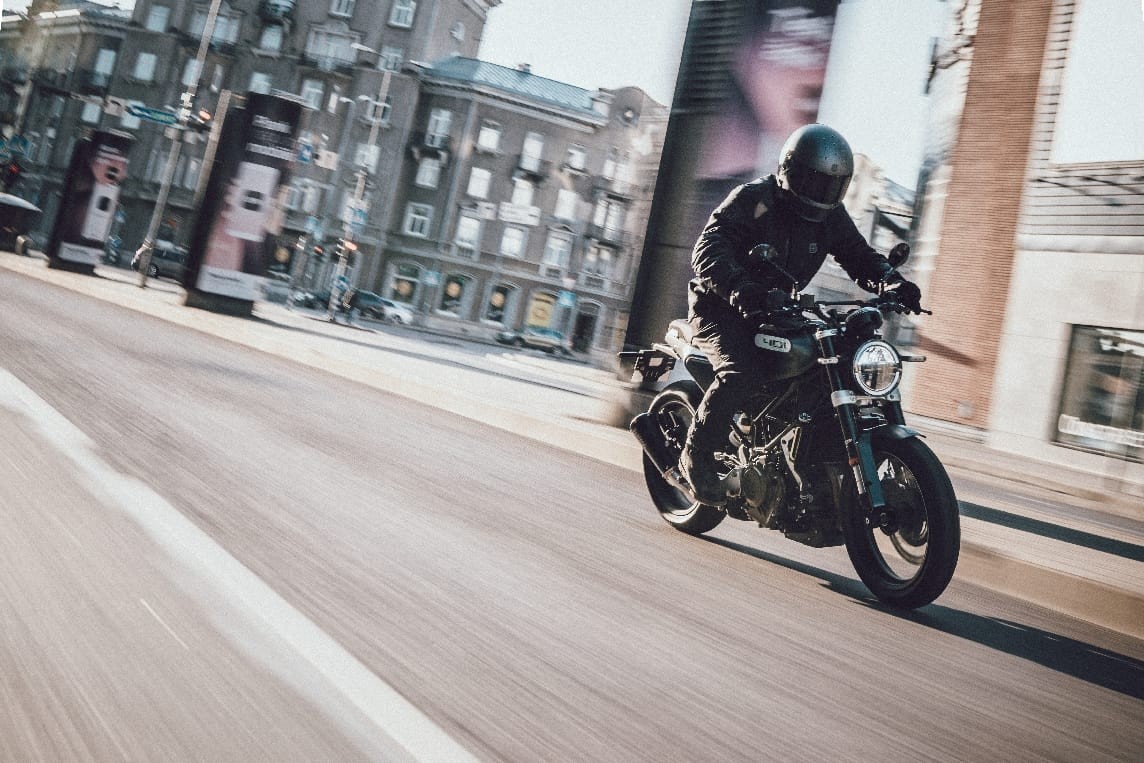 Husqvarna Svartpilen 401.