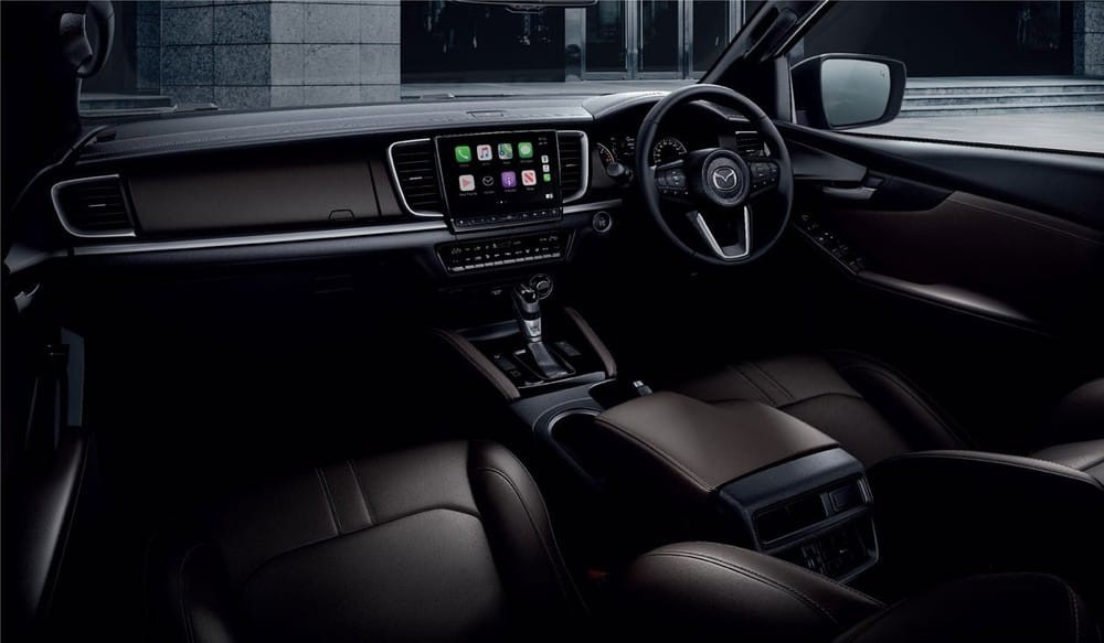 Nội thất của Mazda BT-50 2021.