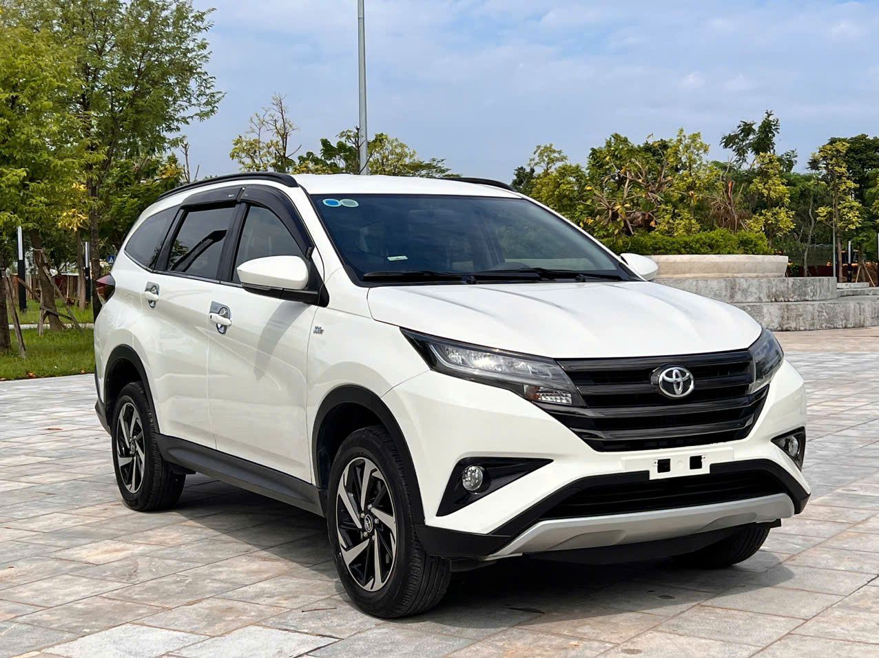 Nhập đội. TOYOTA RUSH 1.5S AT nhập khẩu nguyên chiếc 2020
