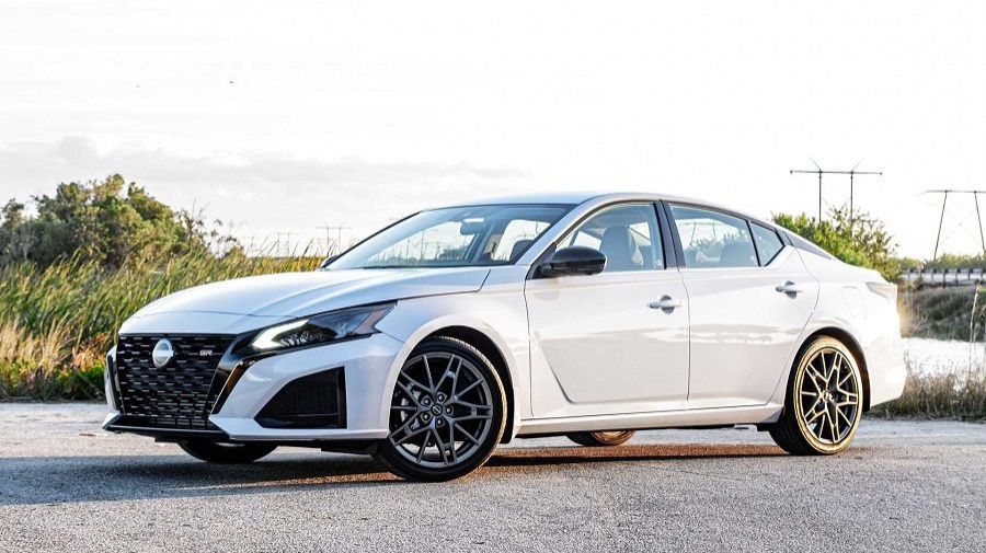 Nissan Altima 2024