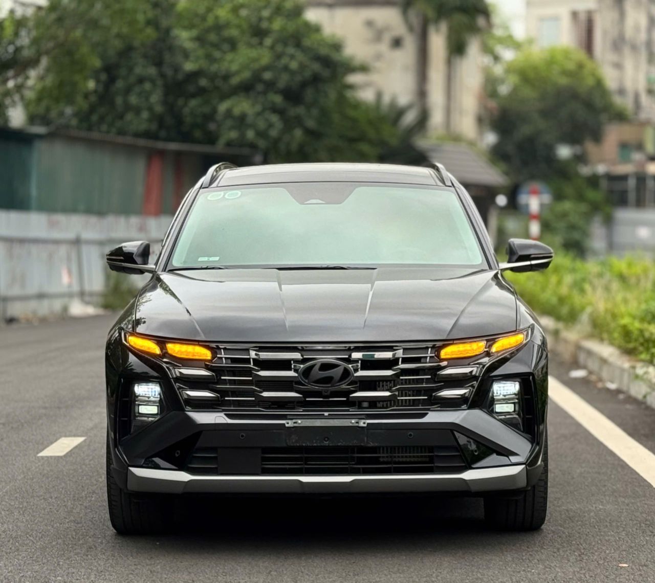 HYUNDAI TUCSON 1.6 TURBO SX 2025 XE ĐẸP NHƯ MỚI